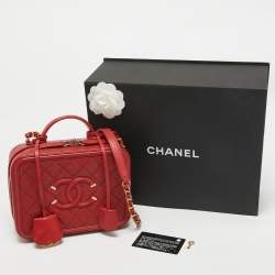 Pre Owned Chanel Red Quilted Caviar Leather Medium CC Filigree Vanity Case Bag