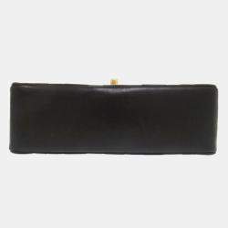 Pre Owned Chanel Black Lambskin Diana 22 Small Matelasse Shoulder Bag