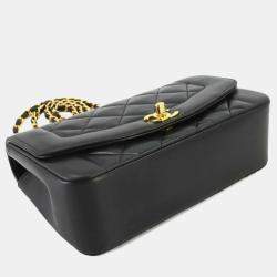 Chanel Black Leather Diana Matelasse 22 Chain Shoulder Bag