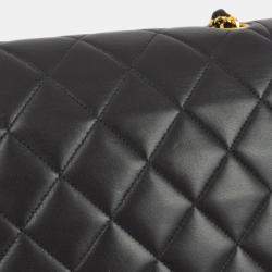 Pre Owned Chanel Black Lambskin Medium Diana Shoulder Bag