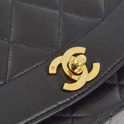 Pre Owned Chanel Black Lambskin Medium Diana Shoulder Bag