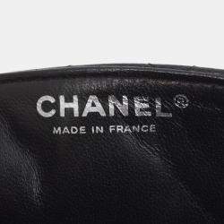 Pre Owned Chanel Black Calfskin East West Shoulder Bag