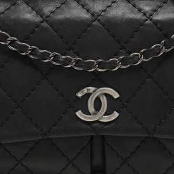 Pre Owned حقيبة كتف شانيل جيب منفصل CC جلد أسود مبطن بغرز برية