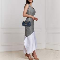 Pre Owned Chanel Navy Blue Quilted Leather Cosmopolite Straight Line Flap Bag