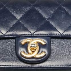 Pre Owned Chanel Navy Blue Quilted Leather Cosmopolite Straight Line Flap Bag
