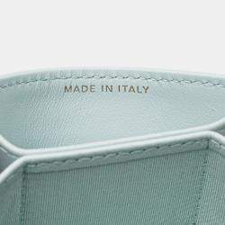 مملوكة مسبقًا Chanel Light Blue Lambskin Matelasse 19 Coco Mark Chain Wallet