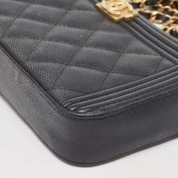 Pre Owned Chanel Black Quilted Caviar Leather Double Zip Clutch Bag