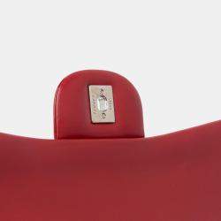 مملوكة مسبقًا Chanel Red Jumbo Classic Patent Double Flap