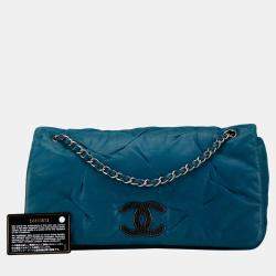 Chanel Blue Iridescent Calfskin East West Glint Flap