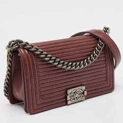 Chanel Burgundy Horizontal Quilted Leather Medium Boy Flap Bag