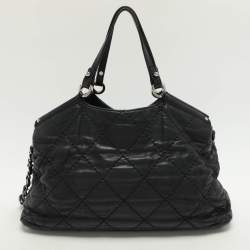 Pre Owned Chanel Black Quilted Leather Small Sea Hit Tote