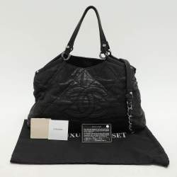 Pre Owned Chanel Black Quilted Leather Small Sea Hit Tote