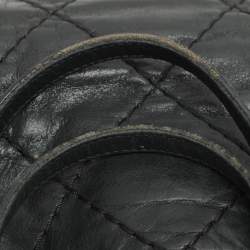 Pre Owned Chanel Black Quilted Leather Small Sea Hit Tote