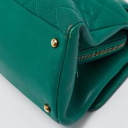 Pre Owned Chanel Green Quilted Leather Large Trapezio Flap Bag