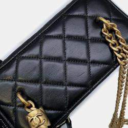 Pre Owned Chanel Black Lambskin Matelasse Chain Vanity bag