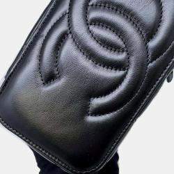 Pre Owned Chanel Black Lambskin Matelasse Chain Vanity bag
