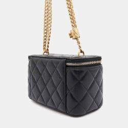 Pre Owned Chanel Black Lambskin Matelasse Chain Vanity bag