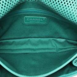 مملوكة مسبقًا حقيبة شانيل "اب إن ذا اير" قلاب جلد مخرم أحمر