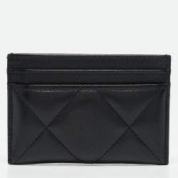 مملوكة مسبقًا Chanel Black Quilted Lambskin Leather 19 Card Holder