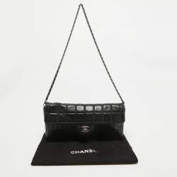 Pre Owned Chanel Black Chocolate Bar Quilted Leather East West Flap Bag