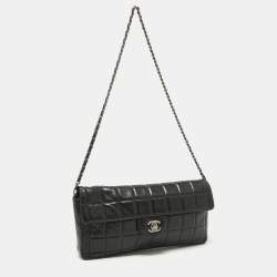 Pre Owned Chanel Black Chocolate Bar Quilted Leather East West Flap Bag