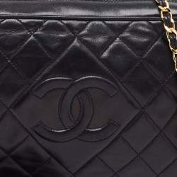 Pre Owned Chanel Black Quilted Leather Tassel Camera Bag