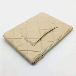 Pre Owned Chanel Beige Leather 19 New Medium Clutch bag