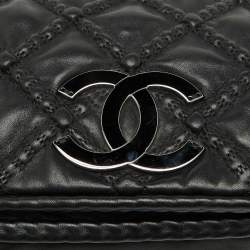 Pre Owned Chanel Black Leather Hidden Chain CC Logo Flap Bag