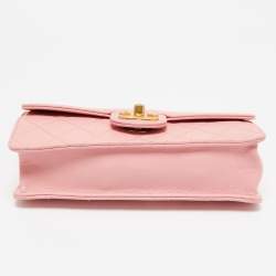 Pre Owned Chanel Pink Quilted Leather Pearl Chain Flap Bag 