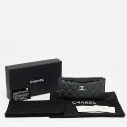 Pre Owned Chanel Grey Iridescent Caviar Leather CC Zip Pouch