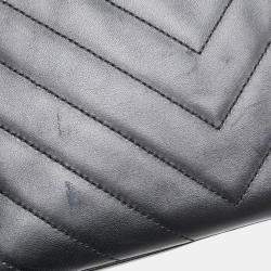 Pre Owned Chanel Black Lambskin Leather V-Stitch Chain Shoulder Bag