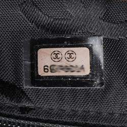 Pre Owned Chanel Black Lambskin Leather V-Stitch Chain Shoulder Bag