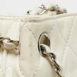 Pre Owned Chanel White/Black Quilted Leather Drawstring Shoulder Bag
