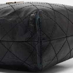 Pre Owned Chanel White/Black Quilted Leather Drawstring Shoulder Bag
