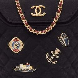 Pre Owned Chanel Black Quilted Wood Hamburg Bucket Bag