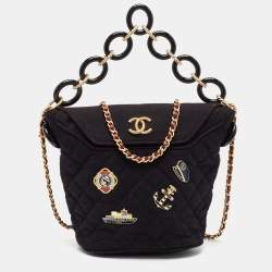 Pre Owned Chanel Black Quilted Wood Hamburg Bucket Bag