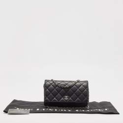 Pre Owned Chanel Black Quilted Leather CC Wallet On Chain