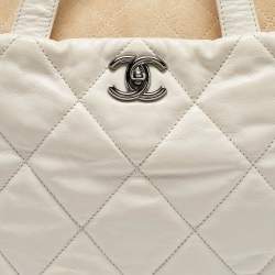 Pre Owned Chanel White Quilted Leather and Suede Portobello Tote