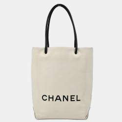 Pre Owned Chanel White Calfskin Essential Tote Bag