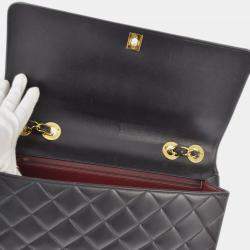 Pre Owned Chanel Black Lambskin Leather Maxi Classic Flap Jumbo Chain Shoulder Bag