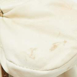 Pre Owned Chanel White Quilted Caviar Leather Timeless Clutch