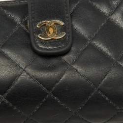 Pre Owned Chanel Black Quilted Leather CC Phone Holder Clutch