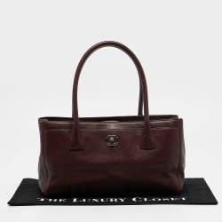 Pre Owned Chanel Burgundy Leather Small Cerf Shopper Tote