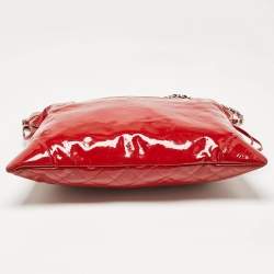 مملوكة مسبقًا حقيبة يد شانيل بون بون جلد لامع عنابي 