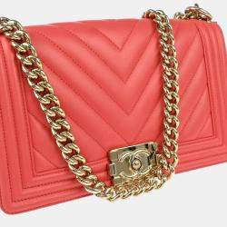 Pre Owned Chanel Pink Lambskin Chevron Leather Medium Boy Bag
