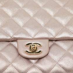 Pre Owned Chanel Metallic Pink Quilted Leather Chain Flap Clutch