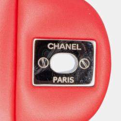 مملوكة مسبقًا Chanel Red Mini Rectangular Classic Patent Single Flap