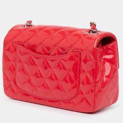 مملوكة مسبقًا Chanel Red Mini Rectangular Classic Patent Single Flap