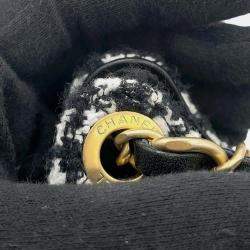 Pre Owned Chanel White/Black Tweed Hobo Bag