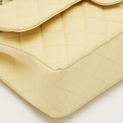 Pre Owned Chanel Yellow Caviar Quilted Leather Medium Classic Double Flap Bag